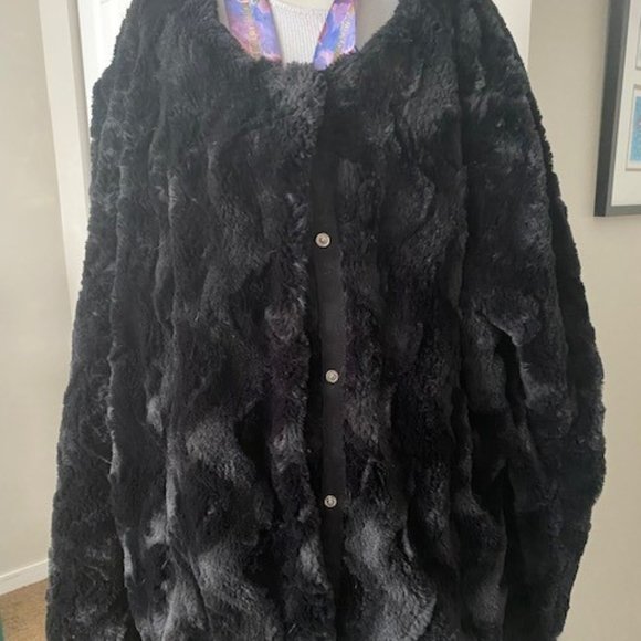 Pennington's Junarose Faux Fur JKT - Picture 1 of 5